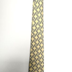 Yellow Silk Hermès Men’s Neck Tie